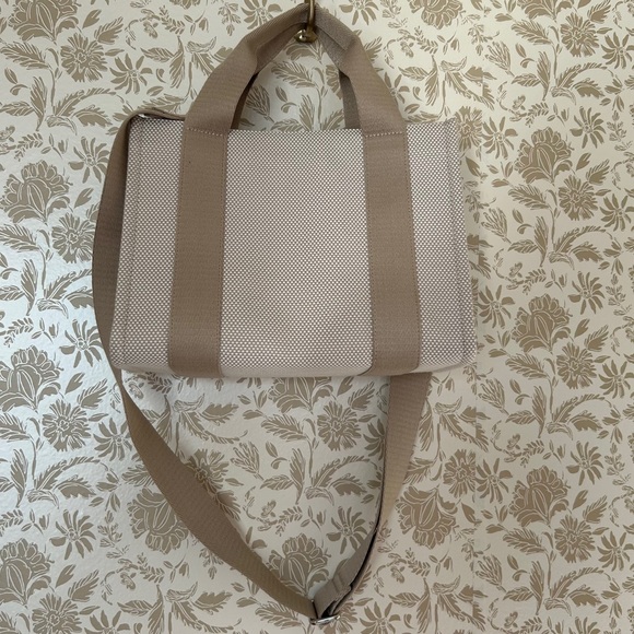 Lululemon Two-Tone Canvas Tote Mini Beige Tan NWT - Picture 2 of 6